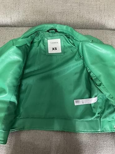 Женская одежда: Кожаная куртка, Косуха, Экокожа, Укороченная модель, XS — 5