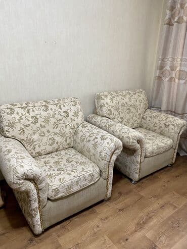 мяхкая мебел: Очень мягкие красивык кресела в классическом стиле. Характеристики: - — 1