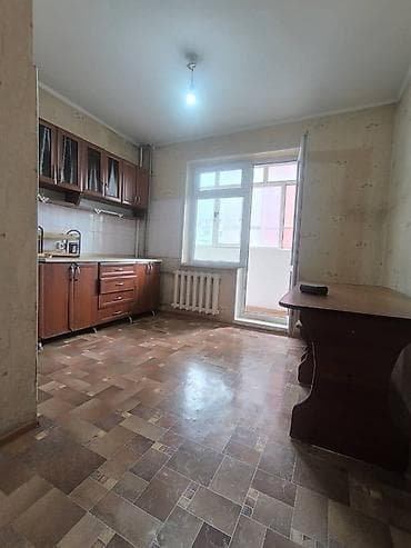 восточный квартал: 3 комнаты, 54 м², 106 серия, 4 этаж, Старый ремонт — 1