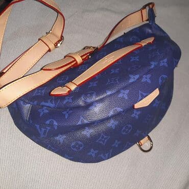 Продаю сумку LV цвет шикарный,состояние новой покупала у at lalafo.kg Продаю сумку LV цвет шикарный,состояние новой покупала у