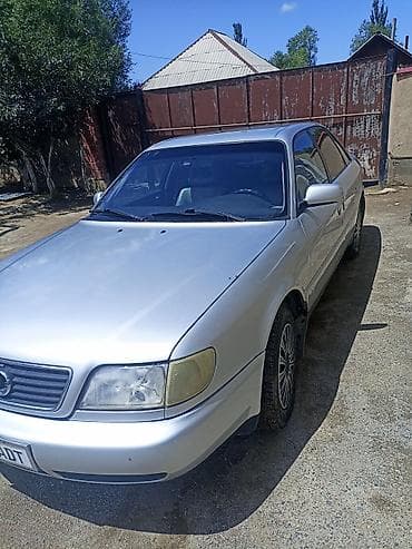 Audi A6: 1994 г., 2 л, Механика, Бензин, Седан