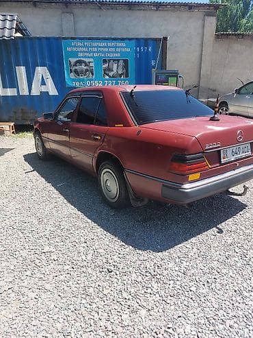 mercedesbenz aкласс: Mercedes-Benz W124: 1991 г., 2 л, Механика, Дизель, Седан — 10