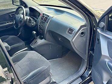Hyundai Tucson: 2006 г., 2 л, Автомат, Бензин, Кроссовер — 8