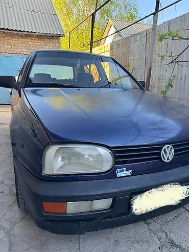 Volkswagen Golf: 1994 г., 1.8 л, Механика, Бензин, Хэтчбэк