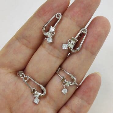 свадебные платья от производителя: Новая коллекция Комплект Булавка Серебро 925 пробы Цена 3500 сом — 1