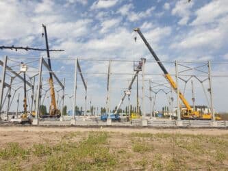 купить шипованную резину: Mitsubishi : 1993 г., 4.2 л, Механика, Дизель, Фургон — 16