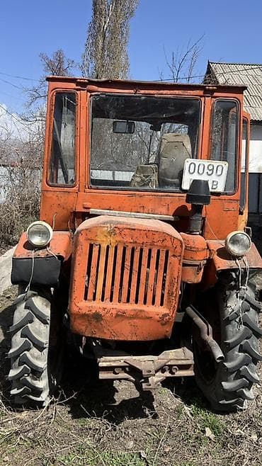 Трактор сатылат,на ходу, без вложений. Тюп