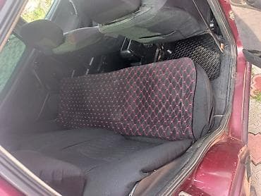Унаа: Volkswagen Vento: 1994 г., 1.8 л, Кол менен иштөөчү, Бензин, Седан — 8