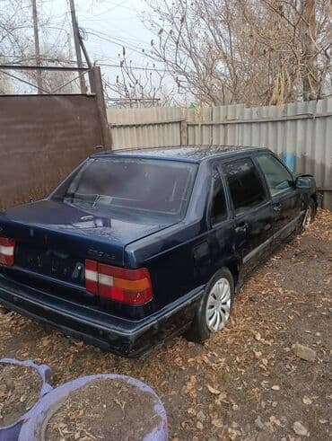 Volvo : 1995 г., 2 л, Механика, Бензин, Седан