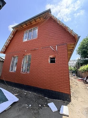 5: Продаётся кирпичный дом с мансардным этажом. Основные особенности: - — 4