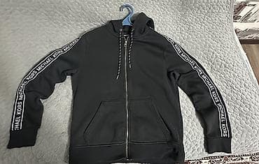 Мужской спортивный костюм, M, Michael Kors, Б/у, цвет - Черный, Самовывоз, Платная доставка at lalafo.kg Мужской спортивный костюм, M, Michael Kors, Б/у, цвет - Черный, Самовывоз, Платная доставка