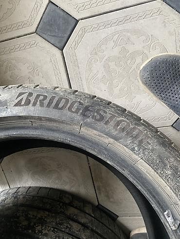 255 55 р19: Летние шины Bridgestone, комплект из 4 шт. - Размер: 245/45 R19 - — 2