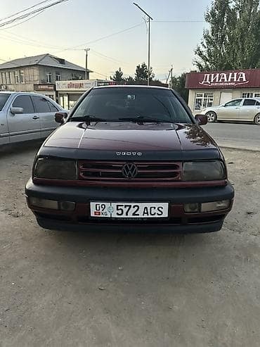 lexus rx4: Volkswagen Vento: 1993 г., 1.8 л, Механика, Бензин, Седан — 1