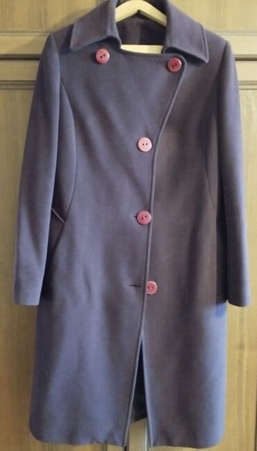 черное пальто с капюшоном: Женское тёплое длинное пальто темного синего цвета с объёмным — 5