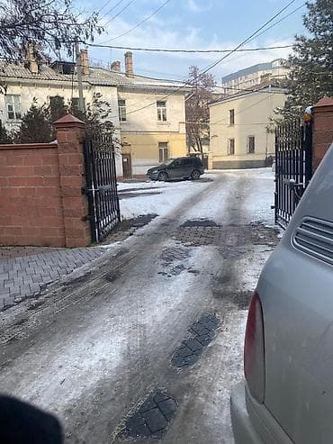 Сдаю в аренду гараж: Продается подземный паркинг в клубном доме на пересечении ул — 4