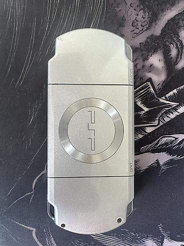 iphone red: Sony PSP-2000 (серебристая) с кастомной прошивкой 6.61 PRO-C2 В — 6