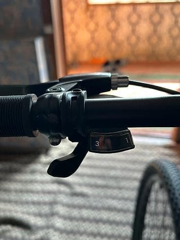 вилка воздушная: Горный велосипед, Рама XL (180 - 195 см), Алюминий, Б/у — 4