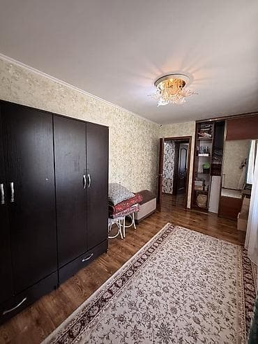 Недвижимость: 3 комнаты, 58 м², 104 серия, 4 мкр 104 серия, 2 этаж, Косметический ремонт — 5