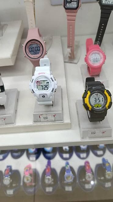 side by side: MINGRUI. Подростковые наручные часы. Water resistant. Гарантия:12 — 1