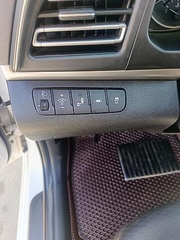 Hyundai Avante: 2019 г., 1.6 л, Автомат, Бензин, Седан — 10