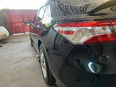 byd e2 2023: Toyota Camry: 2018 г., 2.5 л, Вариатор, Гибрид, Седан — 10