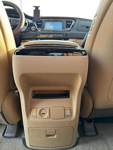 Kia Carnival: 2020 г., 2.2 л, Автомат, Бензин, Вэн/Минивэн — 7