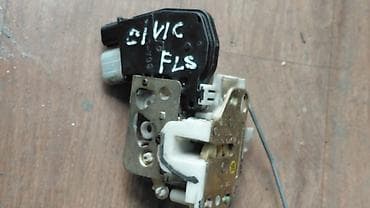 key maker: Замок двери Honda 2001 г., Б/у, Оригинал, Япония — 1