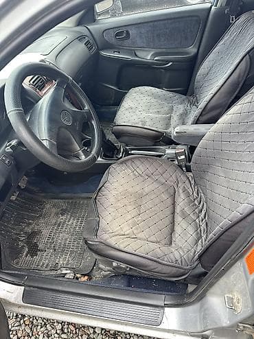 subaru forester 2007: Mazda Capella: 1998 г., 1.8 л, Механика, Бензин, Седан — 7