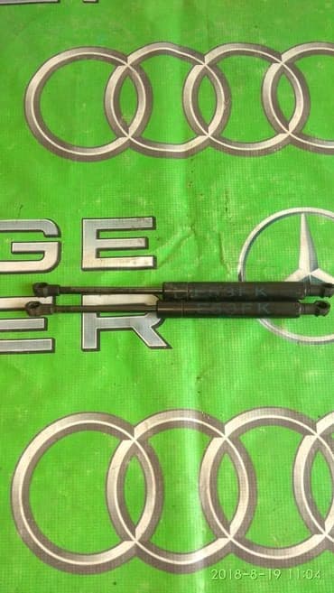 аксессуары для серверных стоек полки стационарные: Демпфер крышки багажника на Бмв е53 левый правый — 1