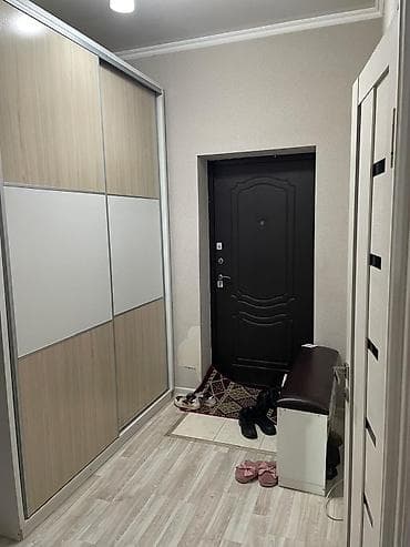 Недвижимость: 1 комната, 7 мкр Собственник, Без животных, С мебелью — 7