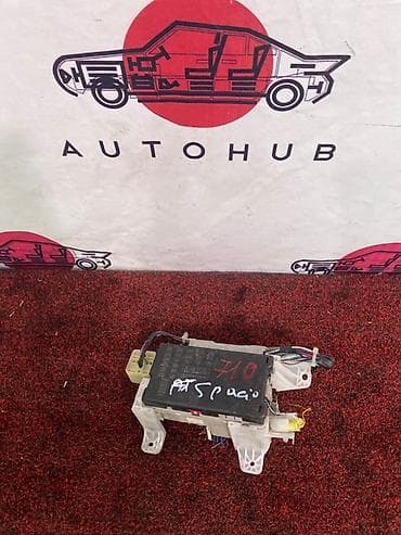 Блок предохранителей Toyota 2004 г., Б/у, Оригинал, Япония