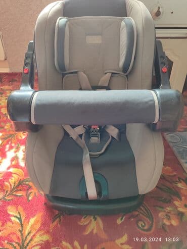 автомобильное кресло для грудничков: Автокресло, Б/у — 3