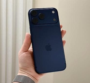IPhone 17 Pro Max, Б/у, 256 ГБ, Синий, Зарядное устройство, Защитное стекло, Кабель, В рассрочку, 99 %