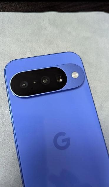 поделка айфон: Google Pixel 10, Новый, 128 ГБ, цвет - Голубой, eSIM — 5