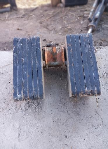 Грузик сатылат МТЗ 82ден чечилген. Баасы 28мин сом at lalafo.kg Грузик сатылат МТЗ 82ден чечилген. Баасы 28мин сом