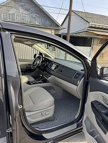 соренто 2022: Kia Carnival: 2020 г., 2.2 л, Автомат, Дизель, Минивэн — 7