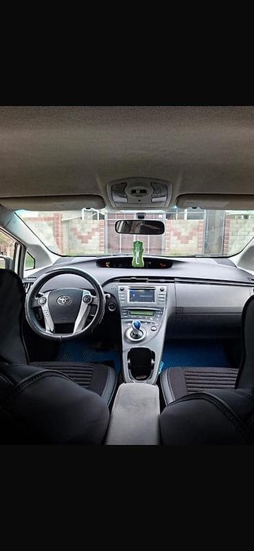 byd e7: Toyota Prius: 2011 г., 1.8 л, Вариатор, Гибрид, Хэтчбэк — 2