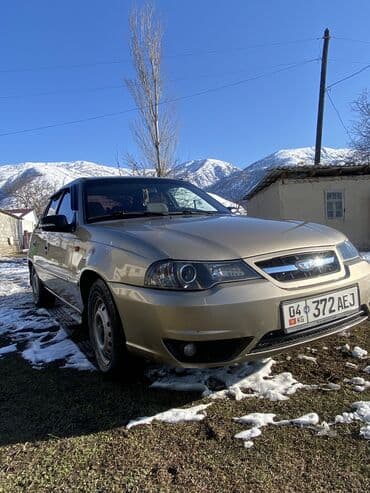 Ковролин: Daewoo : 2013 г., 1.5 л, Механика, Бензин — 2