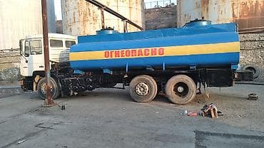 Tank: Tank : 1993 г., Ручные, Дизель — 3