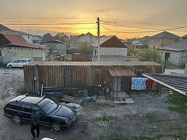 Продается контейнер под жилье/бизнес. Внутри подразделено на 3 комнаты