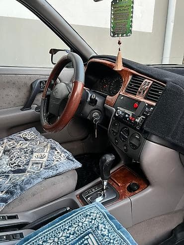 Унаа: Nissan Primera: 1999 г., 2 л, Вариатор, Бензин, Седан — 8