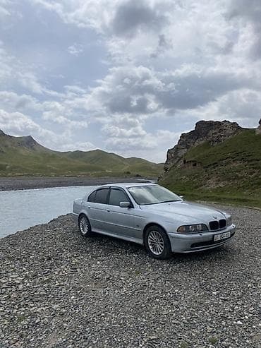 посадка авто: BMW 5 series: 2001 г., 3 л, Седан — 4