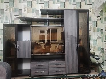 стенка горка для зала: Стенка-шкаф, Тип стенки-шкафа: Модульная, Для зала, Особенности: С отделением под телевизор — 1