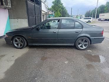 тико 2: BMW 5 series: 1999 г., Седан — 5