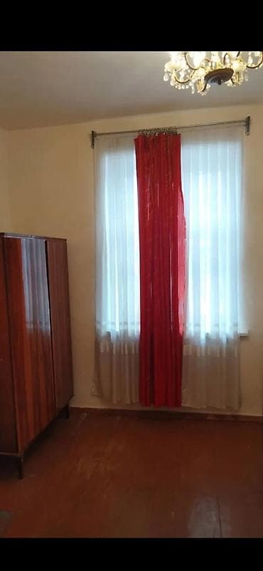 Бөлмөлөр: 60 м², 3 бөлмө, Забор, тосулган — 2