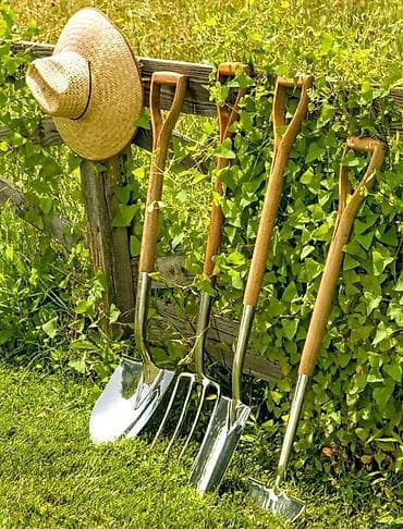 Башка кызматтар: Аймактарды жыйнап тазалоо, Уборка двора и сада — 2