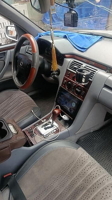 Mercedes-Benz E-Class: 2000 г., 3.2 л, Автомат, Дизель, Седан