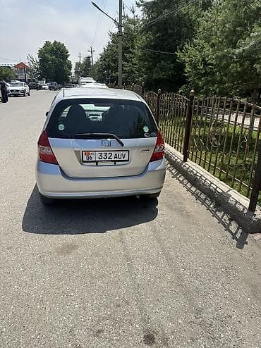 mini v: Honda Fit: 2002 г., 1.3 л, Вариатор, Бензин, Хэтчбэк — 2