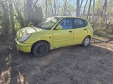 golf 3 1 8: Daihatsu Sirion: 1998 г., 1 л, Ручные, Бензин, Хэтчбэк — 1