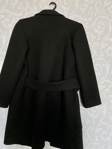 прокат национальных костюмов для детей: Пальто женская производство турция абсолютно новая, размер 46-48 — 2